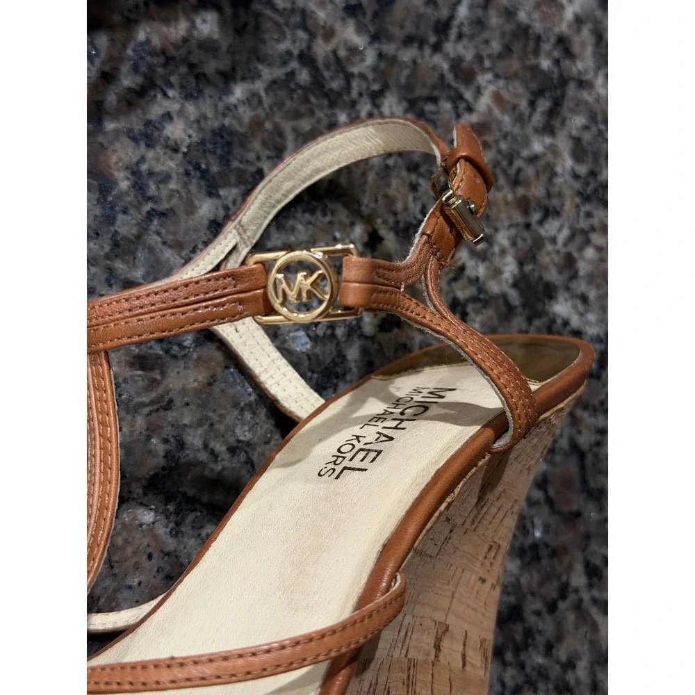 Michael Kors Tan Leather Cork Wedge Sandals Strappy T-Strap Gold MK Logo 9.5in